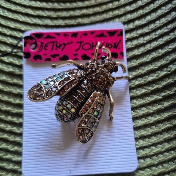 Bumble Bee Brooch - Picture 1 of 1